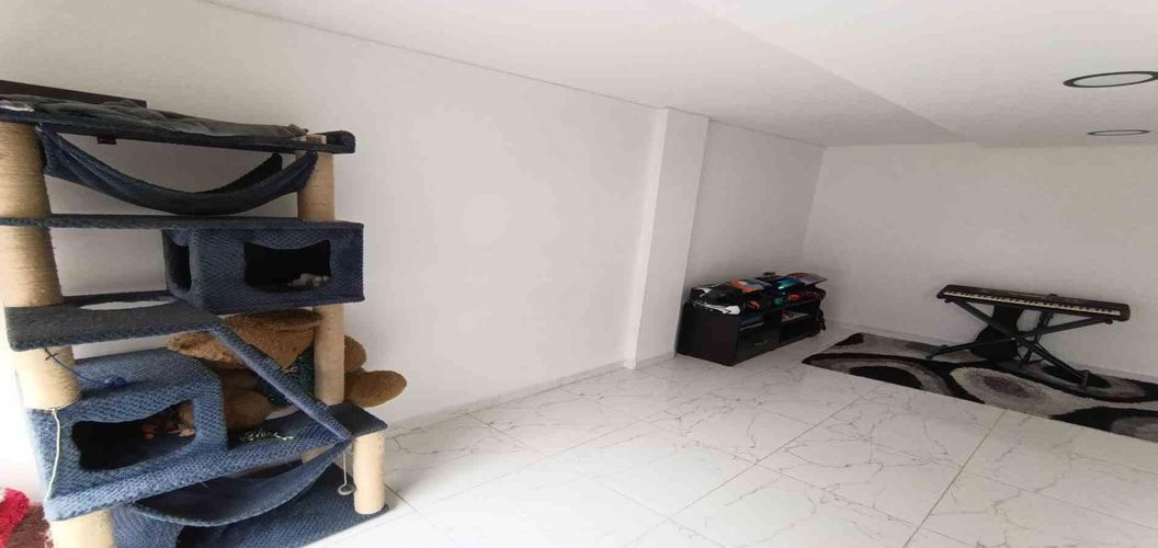 Casa de 6 alcobas en venta en Los Laureles, Manizales, 158 m² · foto 12 de 24