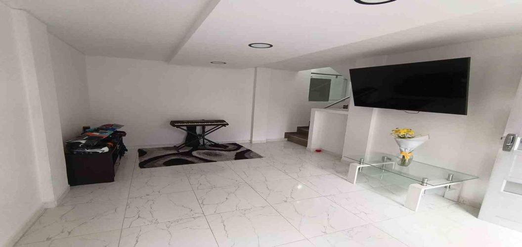Casa de 6 alcobas en venta en Los Laureles, Manizales, 158 m² · foto 14 de 24