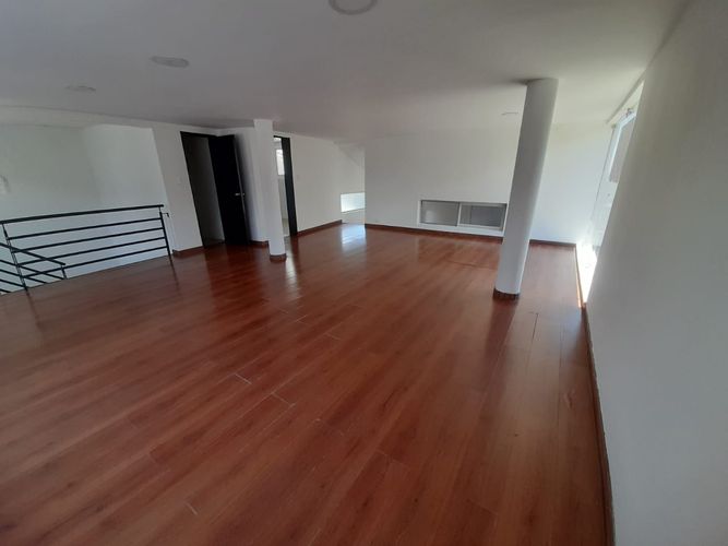 Local en arriendo en Milan, Manizales, 200 m² · foto 2 de 16