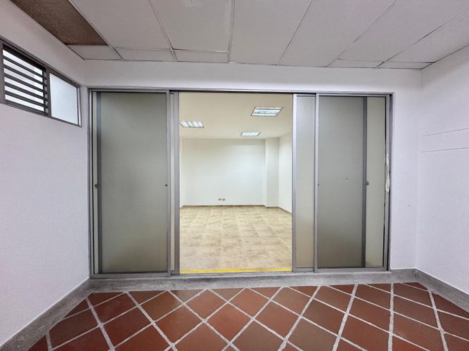 Oficina en arriendo en El Refugio, Dosquebradas, 62 m² · foto 3 de 6