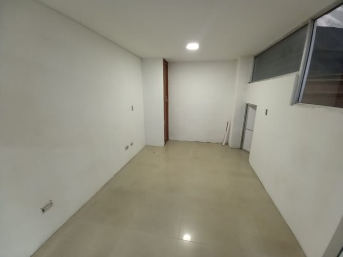 Local en arriendo en Los Agustinos, Manizales, 11 m² · foto 3 de 10