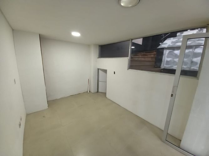 Local en arriendo en Los Agustinos, Manizales, 11 m² · foto 8 de 10