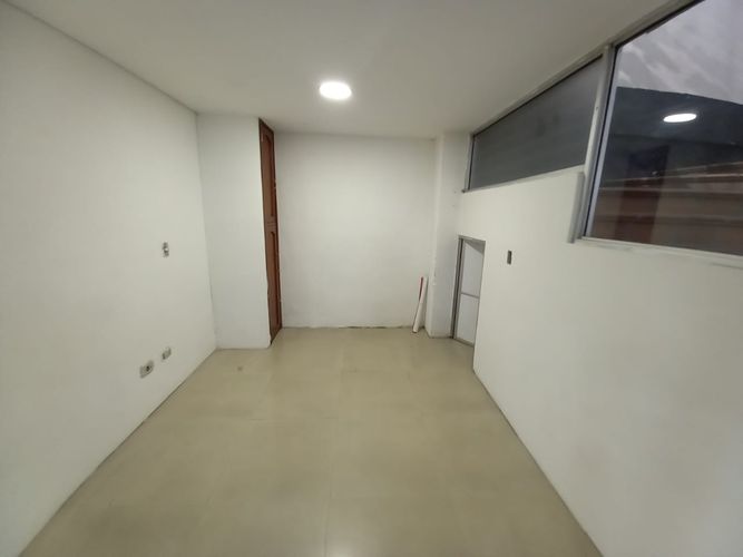 Local en arriendo en Los Agustinos, Manizales, 11 m² · foto 9 de 10