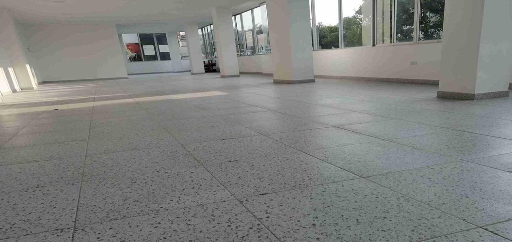Edificio en venta en El Poblado Ii Etapa, Pereira, 340 m² · foto 14 de 21