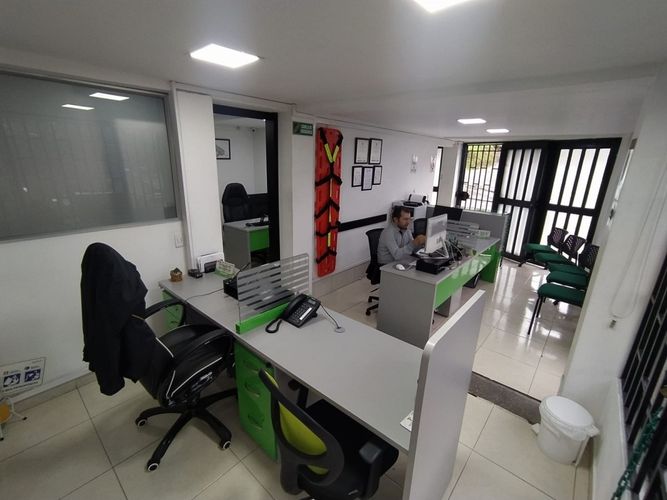 Edificio en venta en Fanny Gonzalez, Manizales, 210 m² · foto 4 de 20