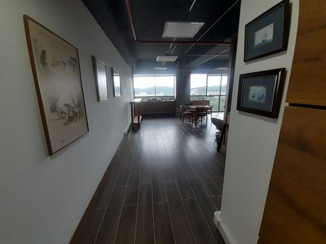 Oficina en venta en Avenida Santander, Manizales, 74 m² · foto 2 de 11