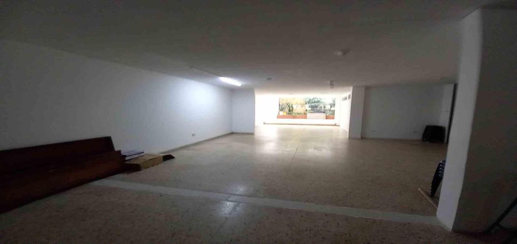 Local en venta en El Centro, Manizales, 300 m² · foto 11 de 24