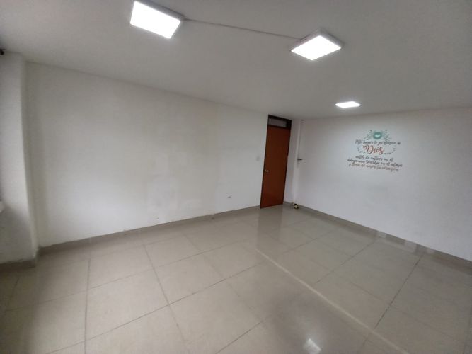 Oficina en arriendo en El Centro, Manizales, 20 m² · foto 2 de 18