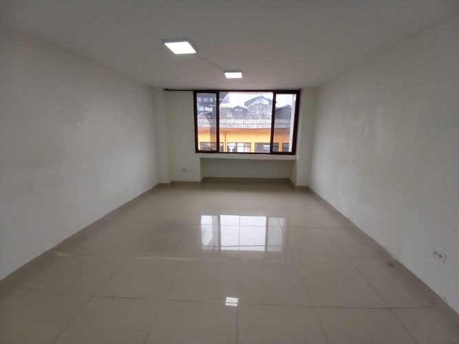 Oficina en arriendo en El Centro, Manizales, 20 m² · foto 8 de 18