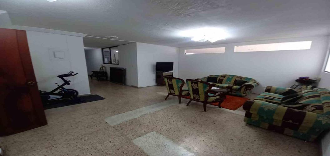 Local en venta en El Centro, Manizales, 300 m² · foto 23 de 24