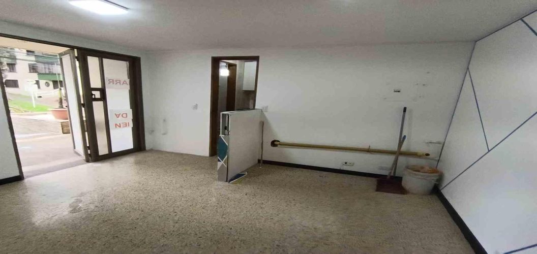 Local en arriendo en Versalles, Manizales, 20 m² · foto 6 de 24