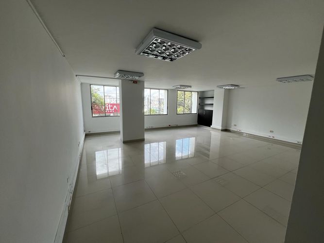 Oficina en arriendo en San Jose Sur, Pereira, 32 m² · foto 2 de 15
