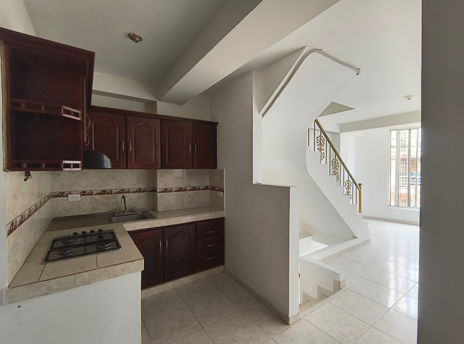 Casa en venta en El Poblado Ii Etapa, Pereira · foto 5 de 24