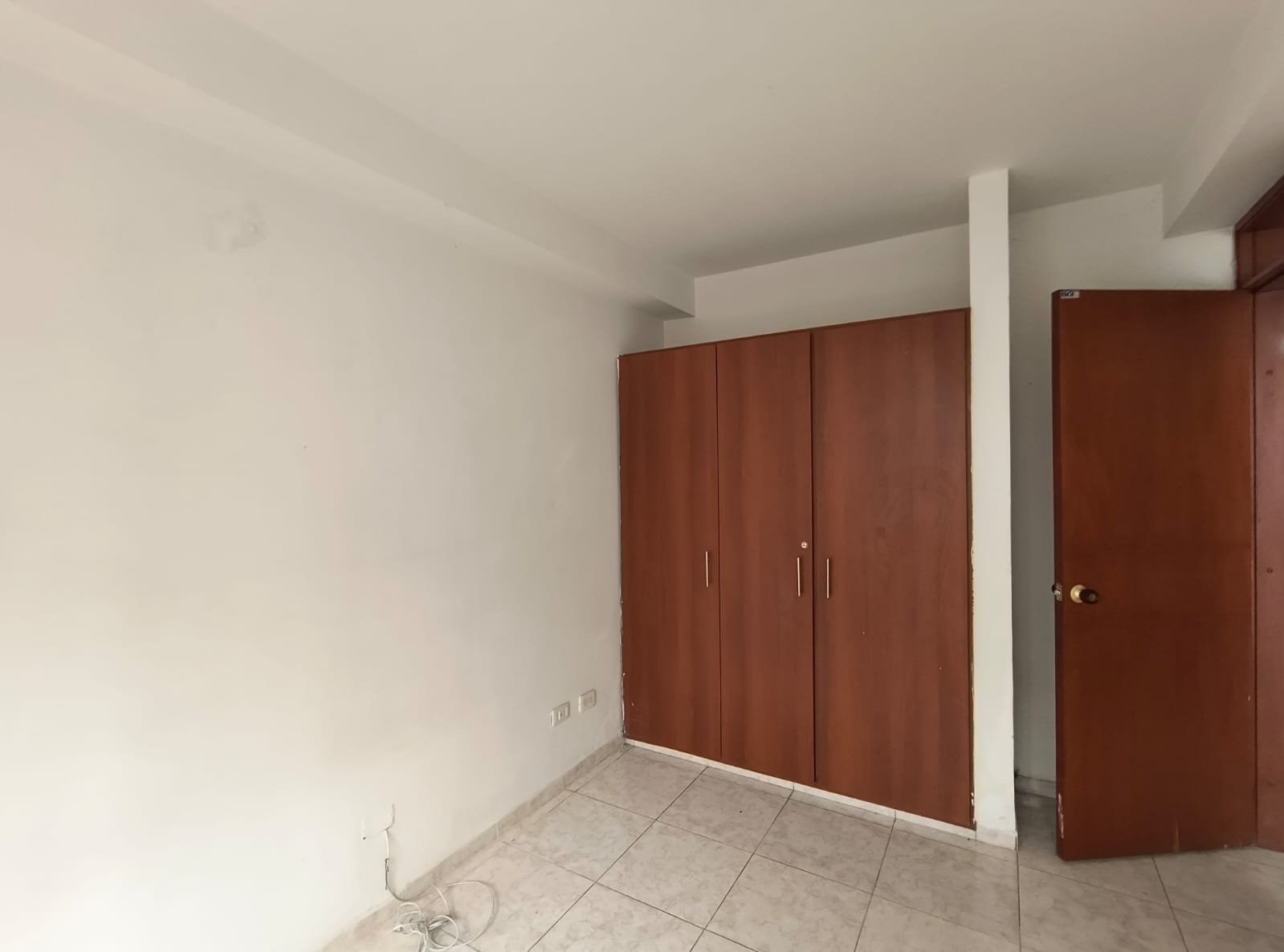Casa en venta en El Poblado Ii Etapa, Pereira · foto 9 de 24
