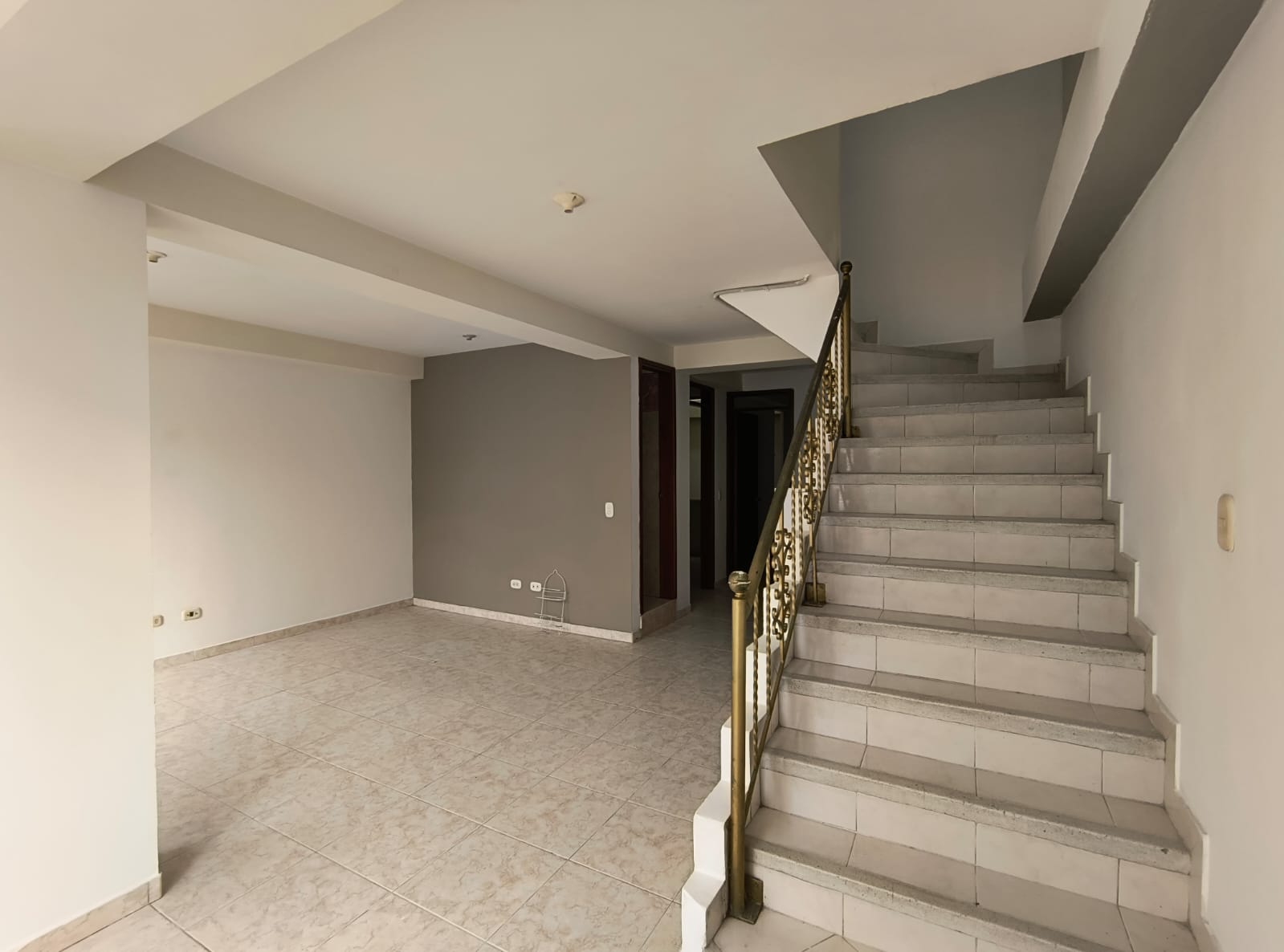 Casa en venta en El Poblado Ii Etapa, Pereira · foto 23 de 24