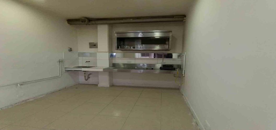 Local en venta en Chipre, Manizales, 14 m² · foto 3 de 17
