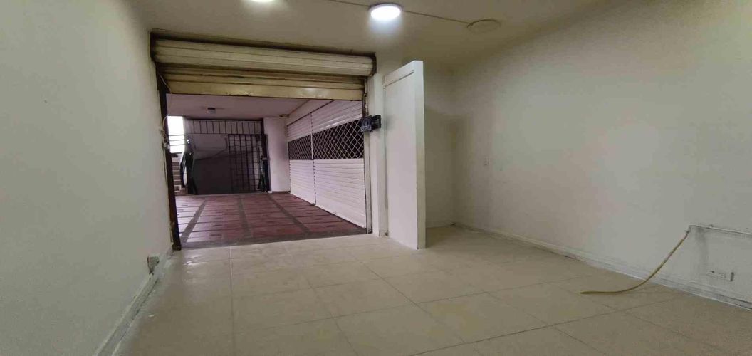 Local en venta en Chipre, Manizales, 14 m² · foto 6 de 17