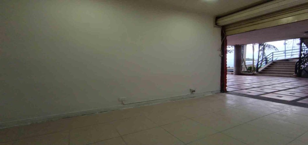 Local en venta en Chipre, Manizales, 14 m² · foto 9 de 17