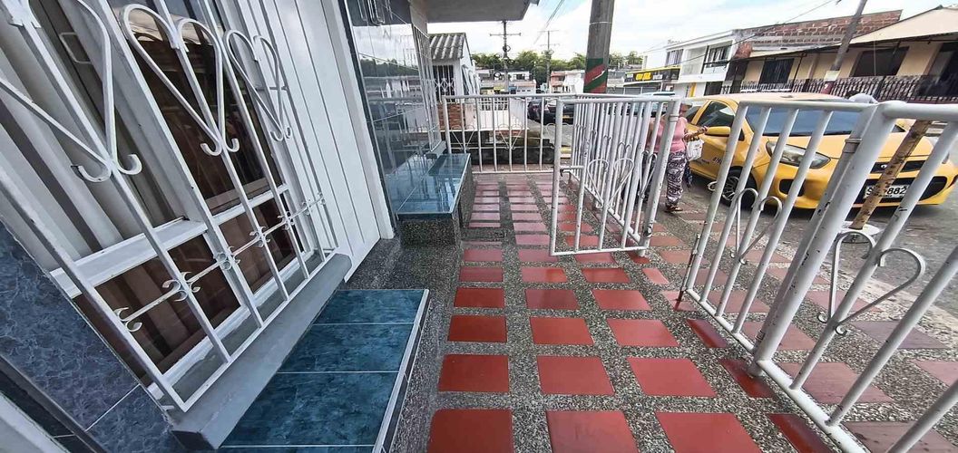 Casa de 8 alcobas en venta en Manantiales I, Armenia, 220 m² · foto 15 de 16
