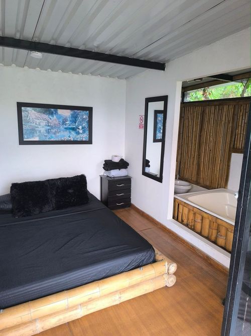 Edificio en venta en Bajo Tablazo, Manizales, 202 m² · foto 22 de 24