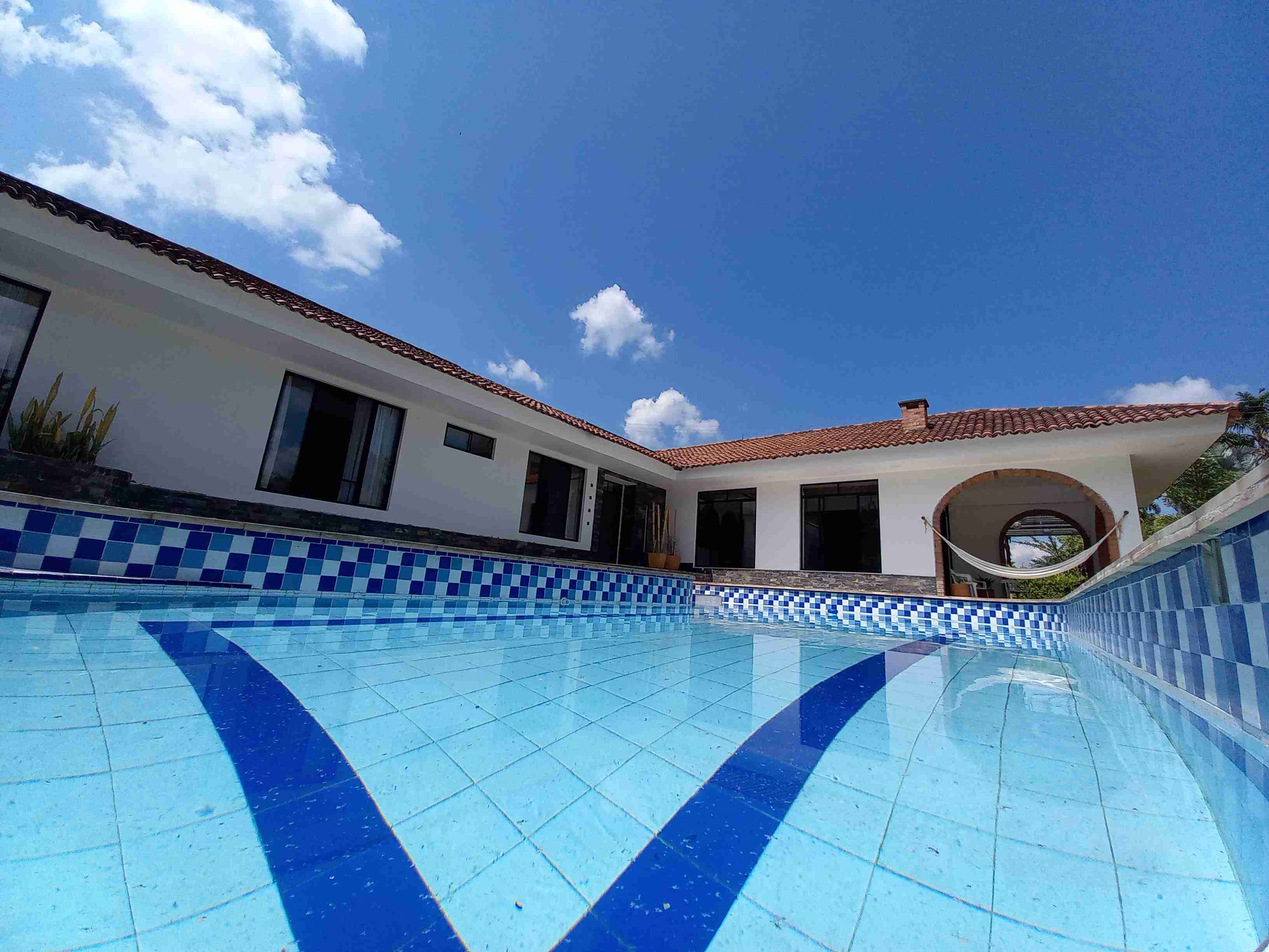 Casa en venta en San Bernardo Del Viento, Manizales · foto 2 de 24