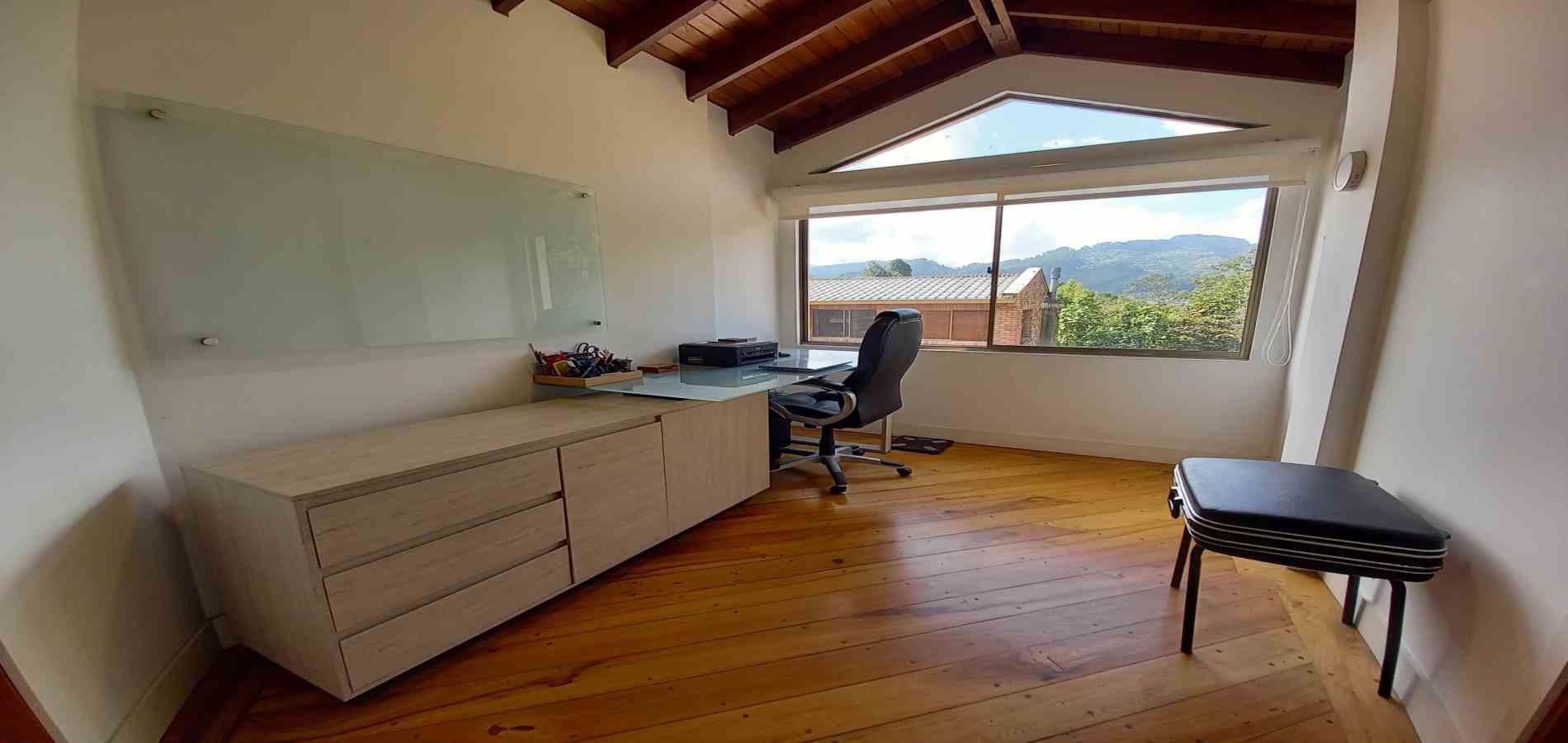 Casa en arriendo en El Trebol, Manizales · foto 3 de 22
