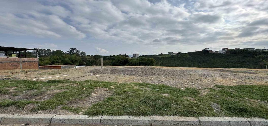 Lote en venta en Altagracia, Pereira, 50 m² · foto 9 de 14