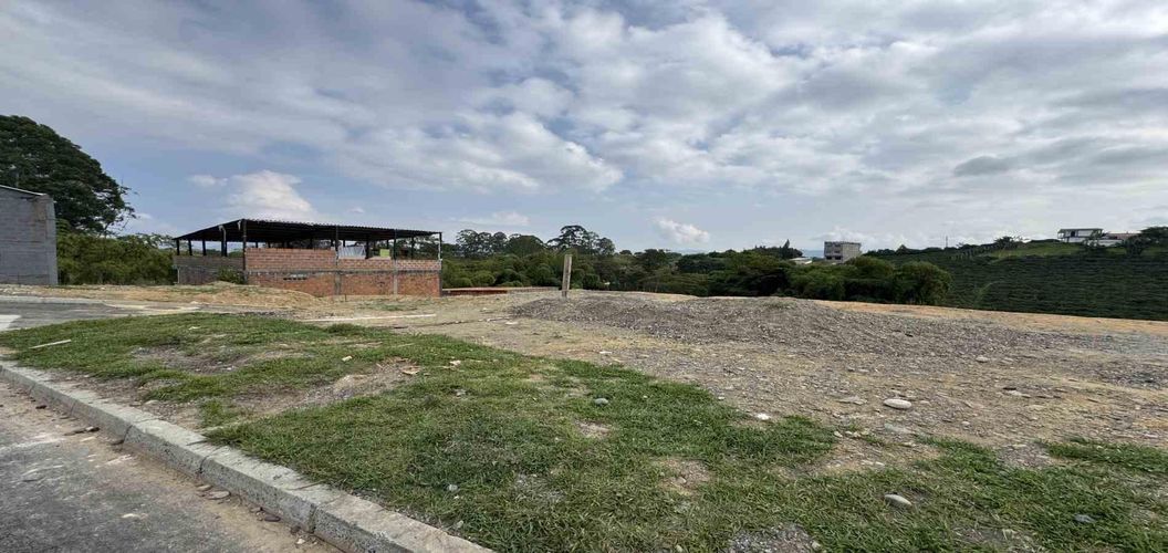 Lote en venta en Altagracia, Pereira, 50 m² · foto 10 de 14