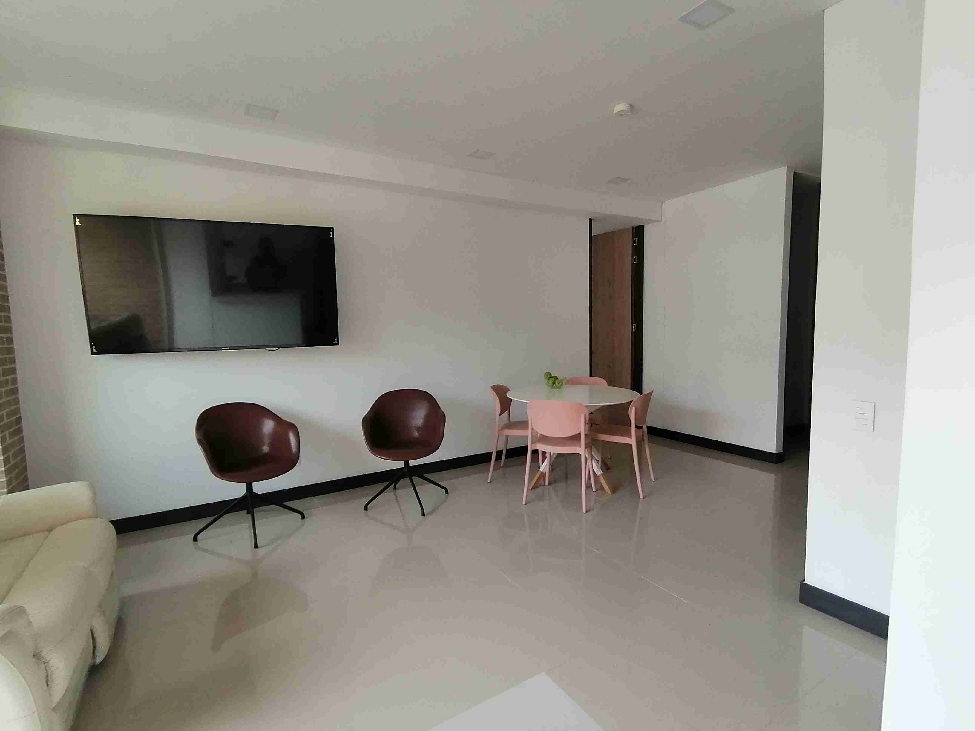 Apartamento en venta en Los Alamos, Pereira · foto 7 de 24