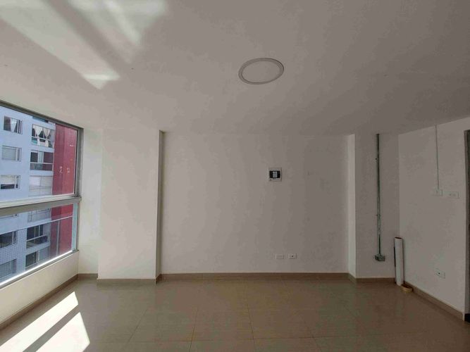 Local en venta en El Centro, Manizales, 26 m² · foto 2 de 11