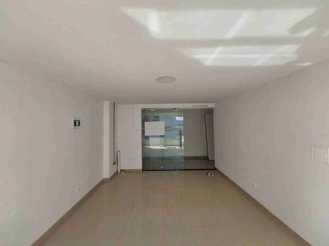 Local en venta en El Centro, Manizales, 26 m² · foto 4 de 11