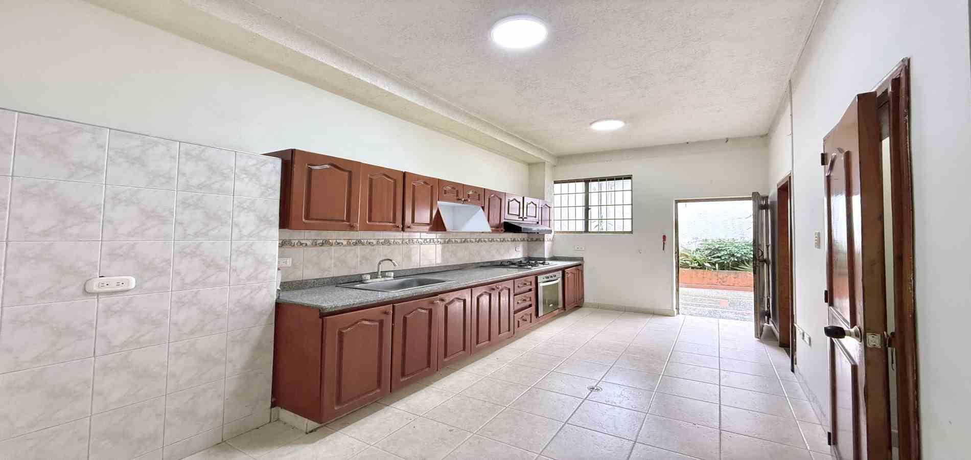 Casa en venta en Popular Modelo, Pereira · foto 9 de 24