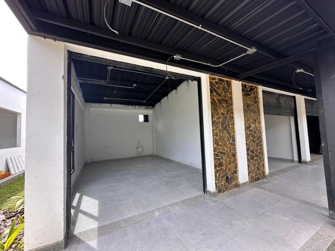 Local en venta en El Congal, Armenia, 35 m² · foto 2 de 16
