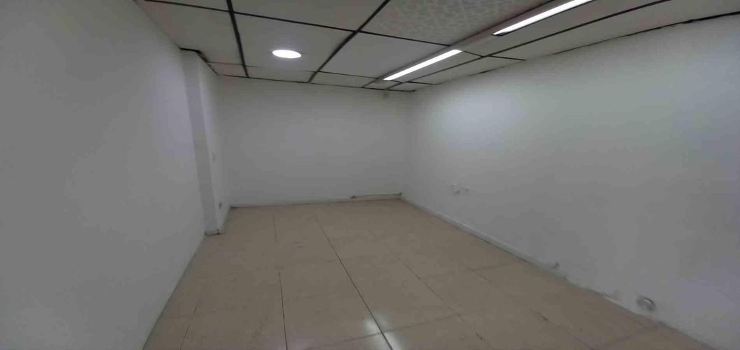 Oficina en arriendo en El Centro, Manizales, 10 m² · foto 2 de 15