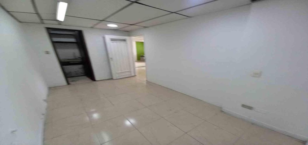 Oficina en arriendo en El Centro, Manizales, 10 m² · foto 5 de 15
