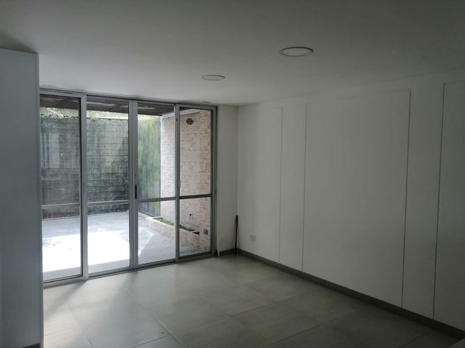 Casa de 3 alcobas en venta en La Bella, Pereira, 216 m² · foto 23 de 24