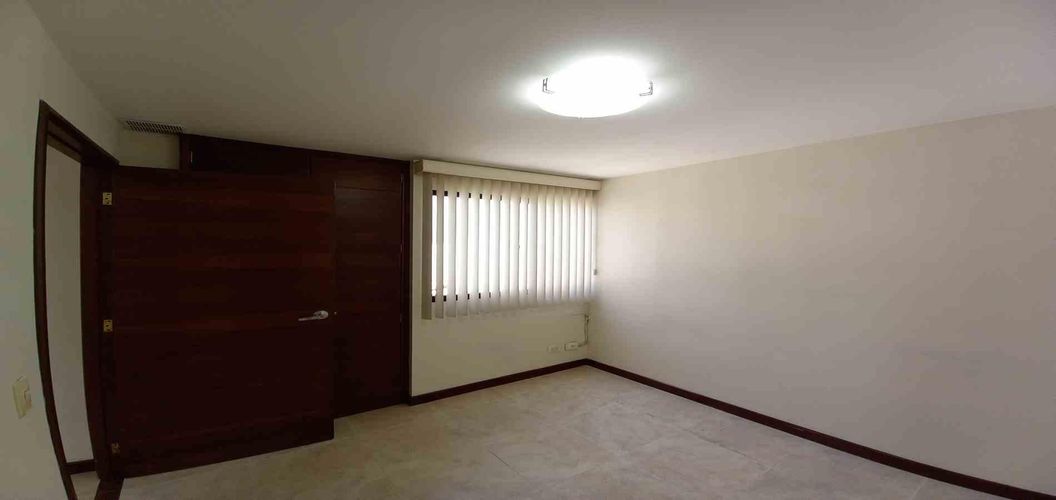 Casa de 3 alcobas en venta en San Marcel, Manizales, 108 m² · foto 2 de 24