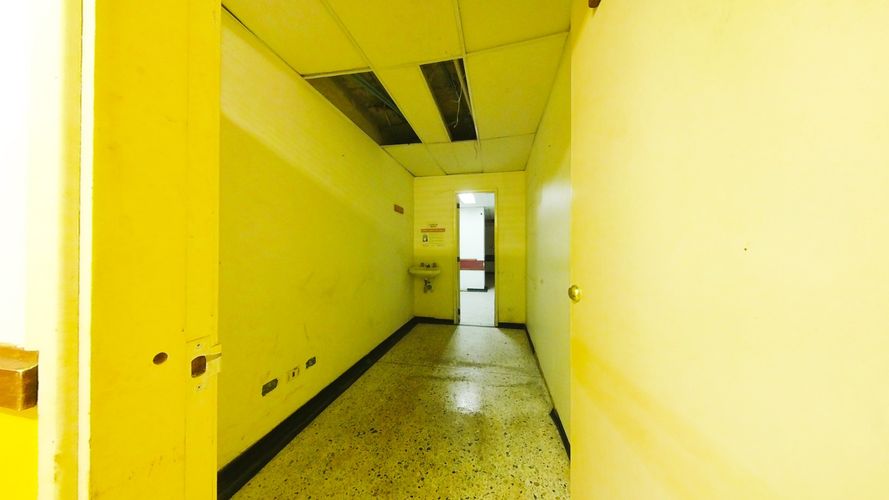 Consultorio en venta en Sector Plaza De Bolivar, Pereira, 400 m² · foto 6 de 24