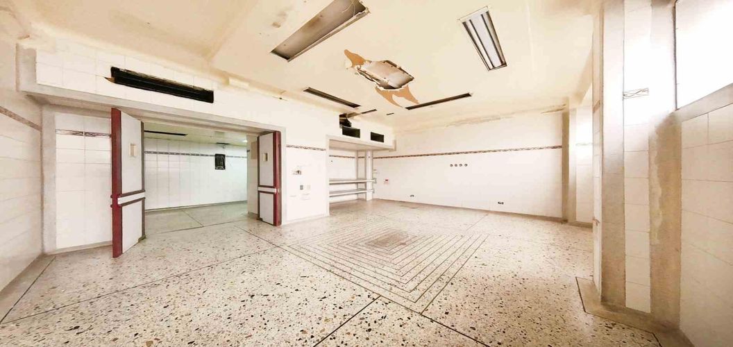 Consultorio en venta en Sector Plaza De Bolivar, Pereira, 400 m² · foto 9 de 24