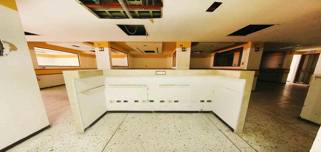 Consultorio en venta en Sector Plaza De Bolivar, Pereira, 400 m² · foto 23 de 24