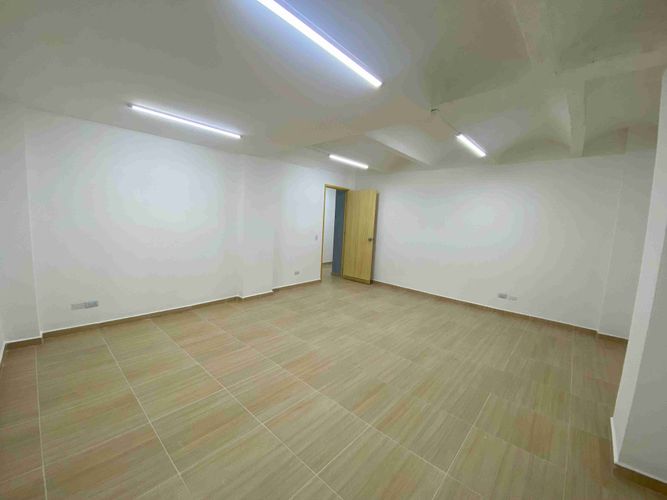 Oficina en arriendo en Sector Parque Valencia, Armenia, 30 m² · foto 3 de 7