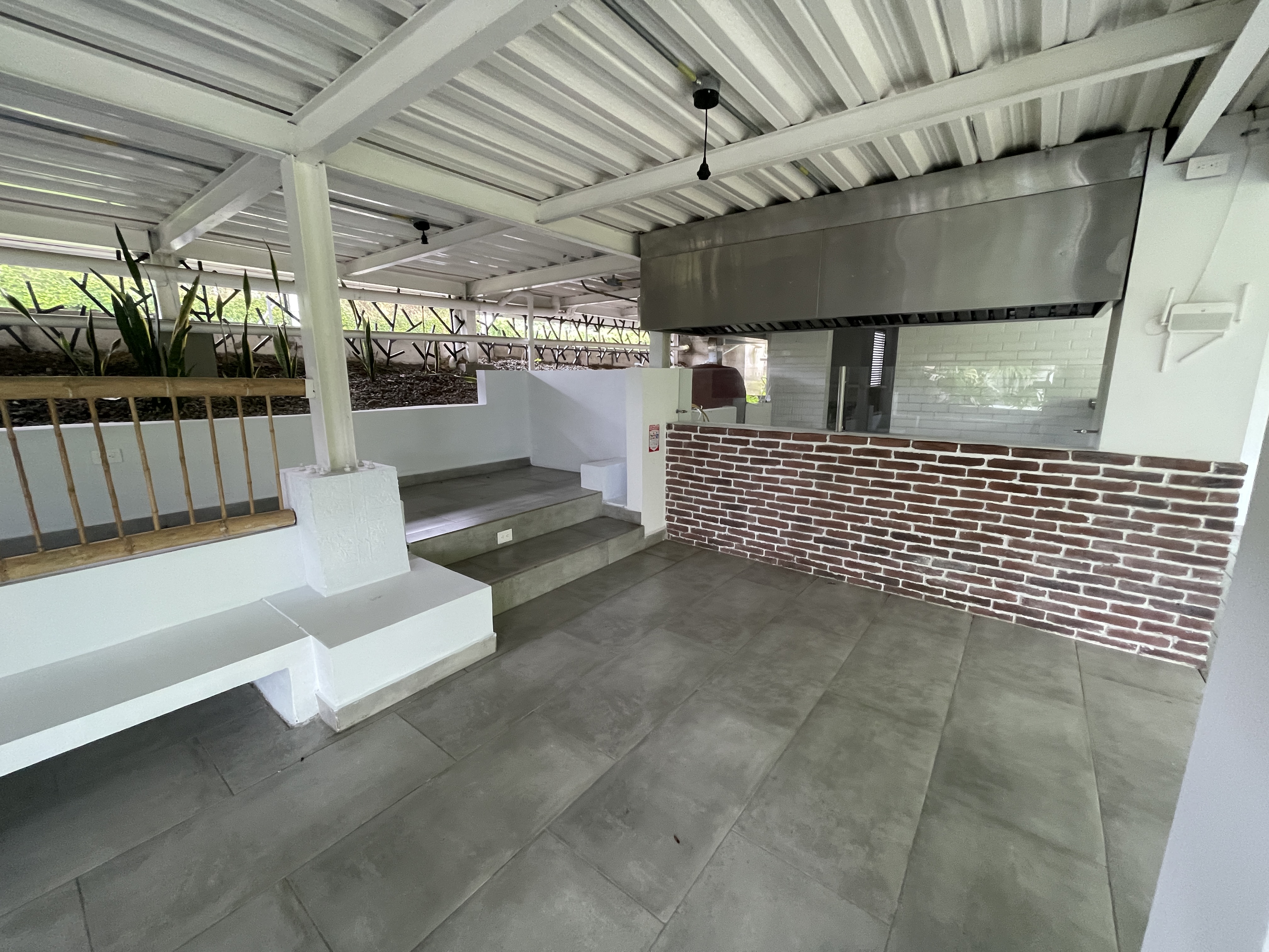 Local en Arriendo en El Caimo, Armenia