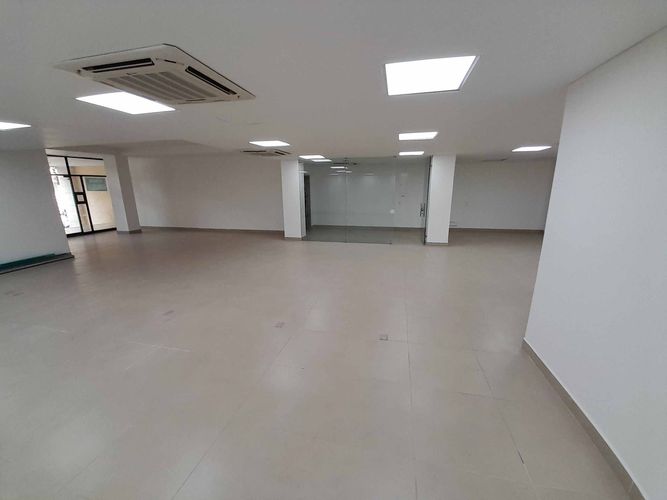 Local en venta en Sector Parque Valencia, Armenia, 259 m² · foto 6 de 22
