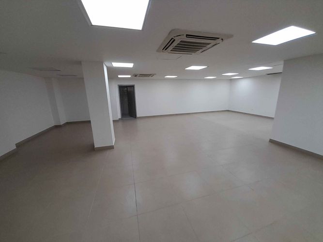 Local en venta en Sector Parque Valencia, Armenia, 259 m² · foto 11 de 22