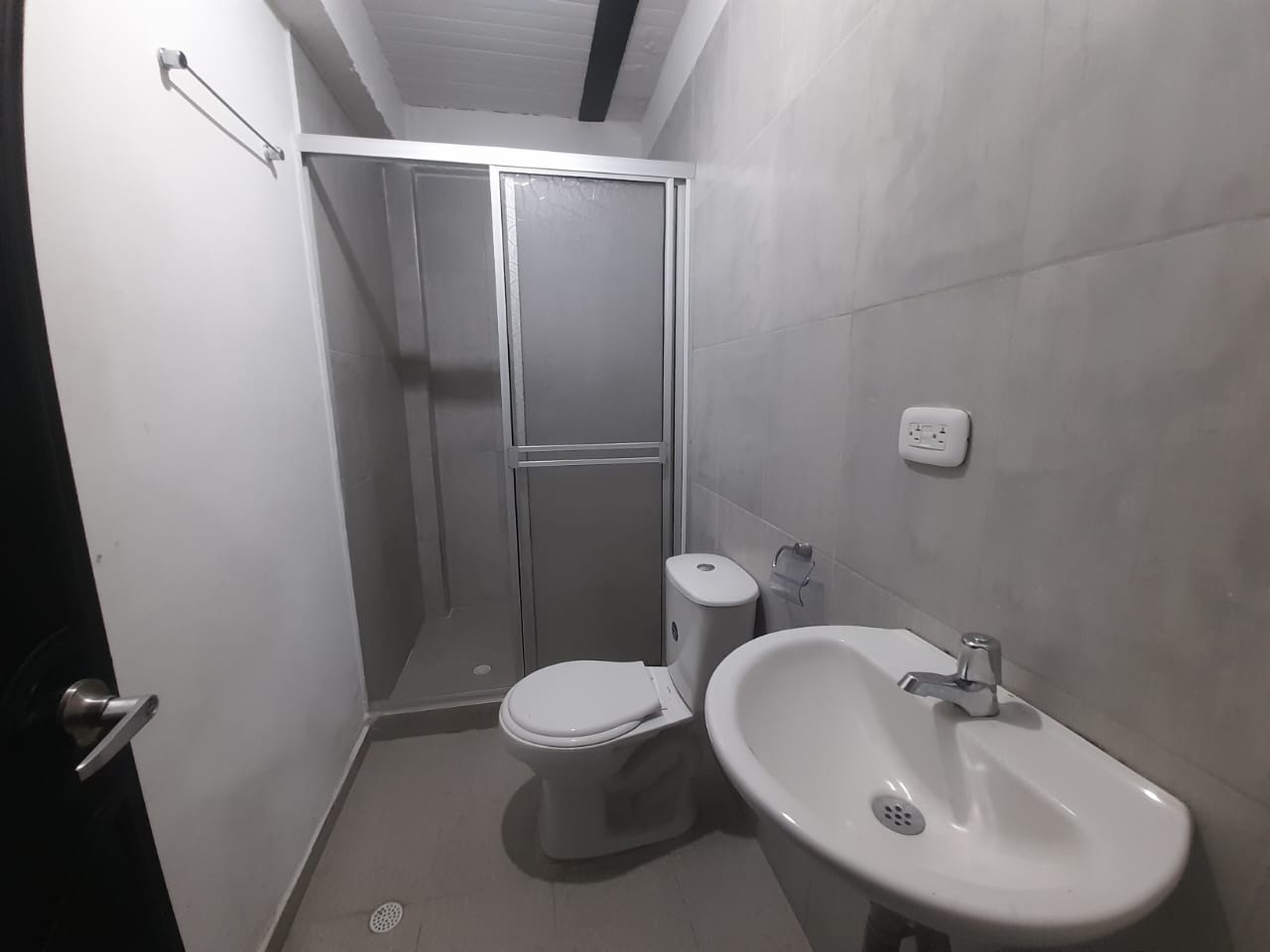Casa en venta en El Poblado Ii Etapa, Pereira · foto 6 de 18