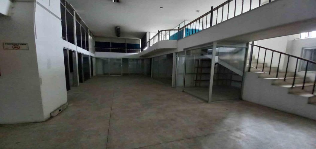 Local en arriendo en El Centro, Manizales, 700 m² · foto 11 de 24