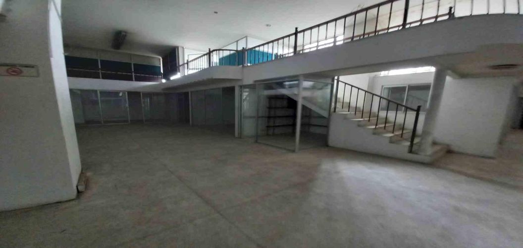 Local en arriendo en El Centro, Manizales, 700 m² · foto 12 de 24