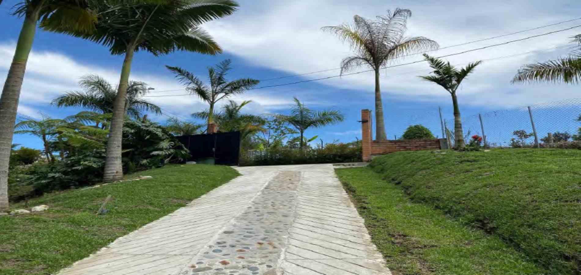 Casa en venta en Tribunas Corcega, Pereira · foto 3 de 24