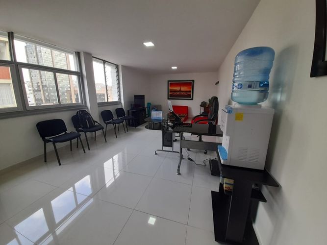 Oficina en venta en El Centro, Manizales, 35 m² · foto 8 de 16