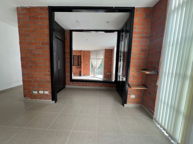 Casa en venta en Tribunas Corcega, Pereira · foto 7 de 24